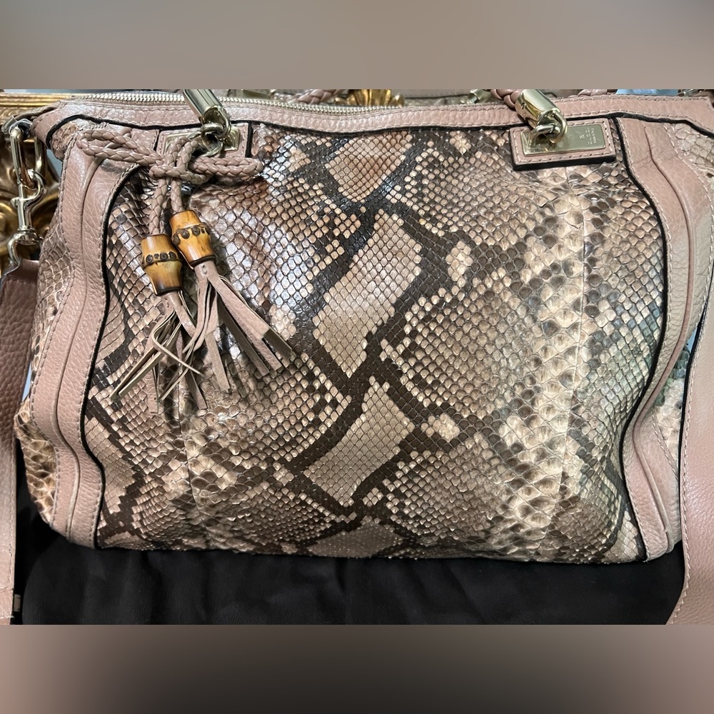 Gucci Beige Snakeskin/Python Bella Bag - image 2